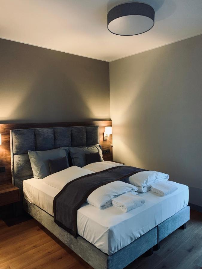 Intergroup Business & Design Hotel Ingolstadt Kosching エクステリア 写真