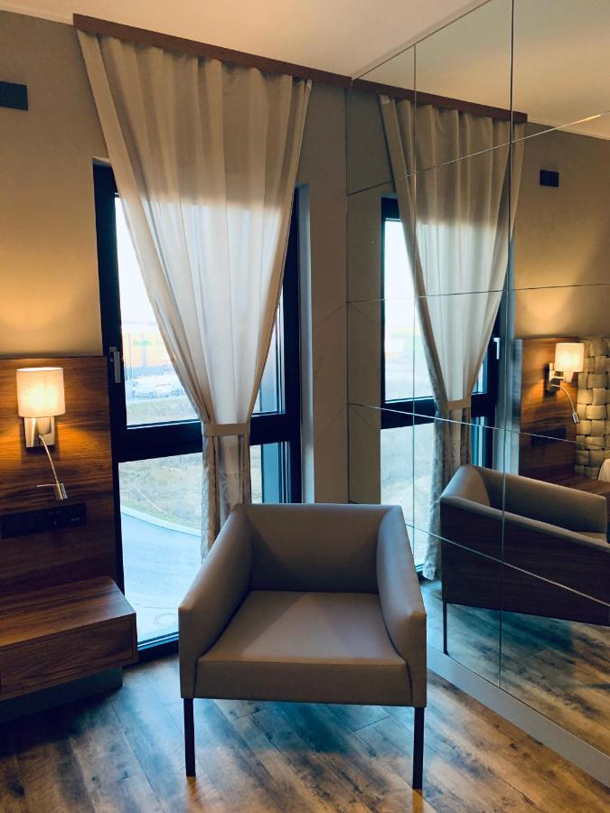 Intergroup Business & Design Hotel Ingolstadt Kosching エクステリア 写真