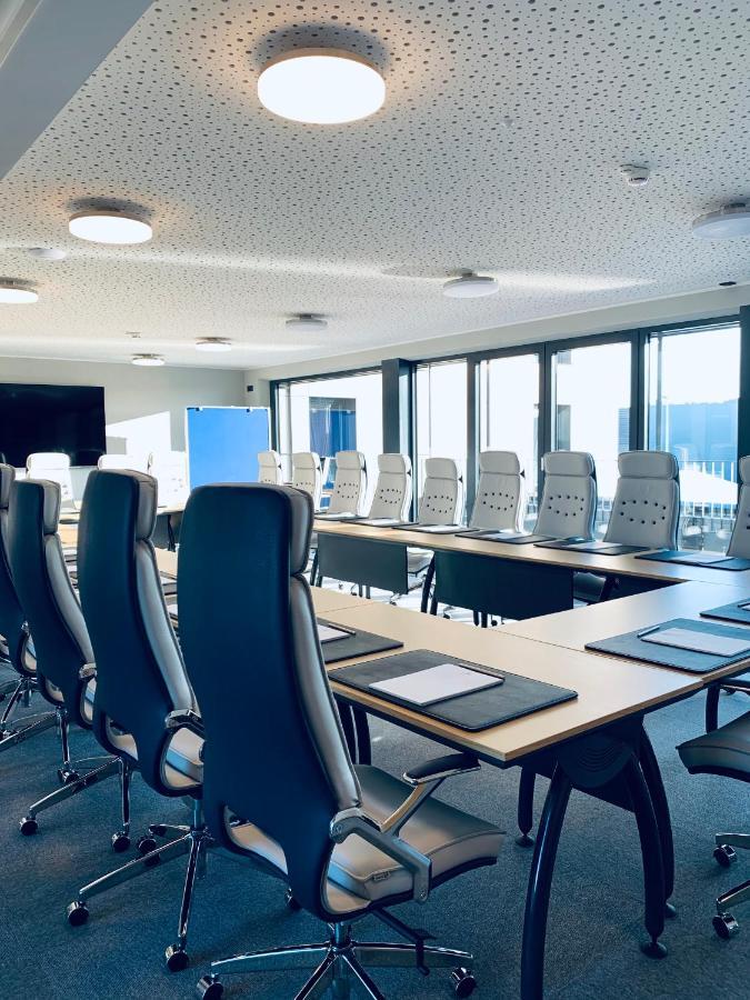 Intergroup Business & Design Hotel Ingolstadt Kosching エクステリア 写真